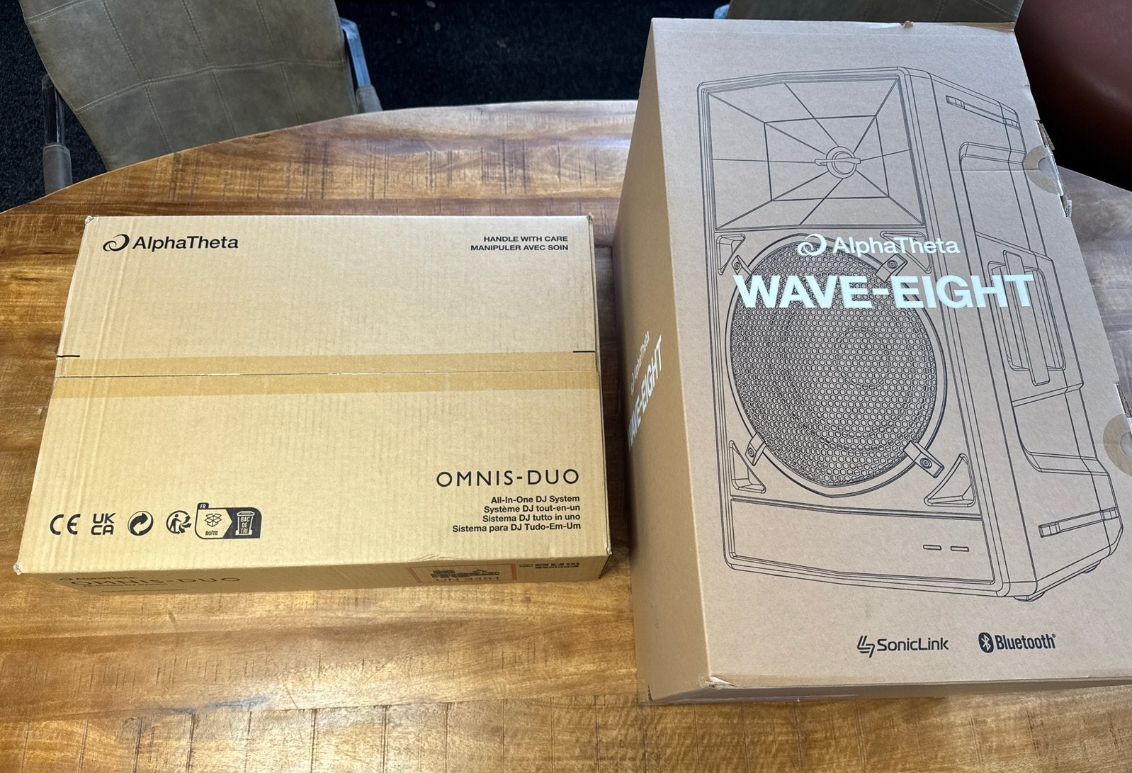 Gloednieuwe: AlphaTheta Portable set - Omnis Duo/Wave-Eight, Muziek en Instrumenten, Dj-sets en Draaitafels, Ophalen, Nieuw, Dj-set