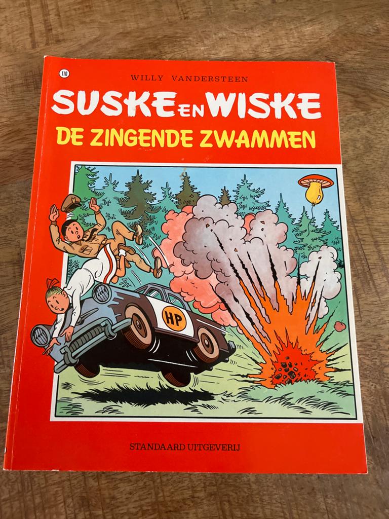 Suske en Wiske - De Zingende Zwammen (nr. 110), Eén stripboek, Ophalen of Verzenden, Gelezen