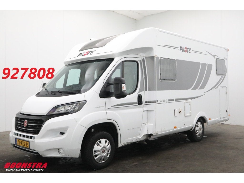 Pilote P 656 C Essentiel 2.3 MJ Solar Luifel Fietsendrager S, Caravans en Kamperen, Campers, Dopplerlaan 4
9207HC  DRACHTEN, NL