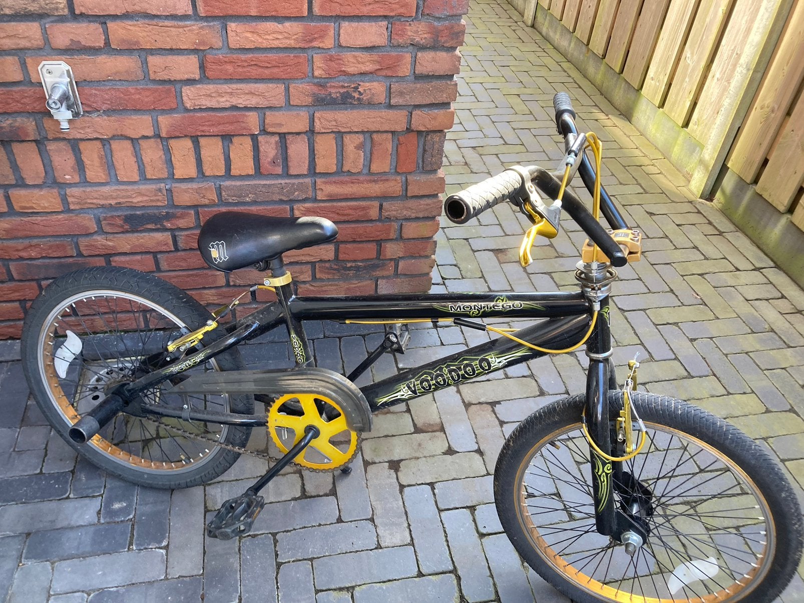 Bmx montego voodoo, Ophalen, Zo goed als nieuw, Staal, Voetsteunen