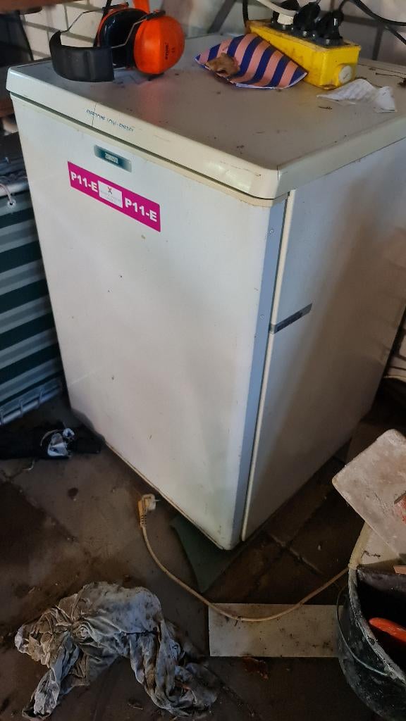koelkast, Ophalen, 75 tot 100 liter, 160 cm of meer, Zonder vriesvak