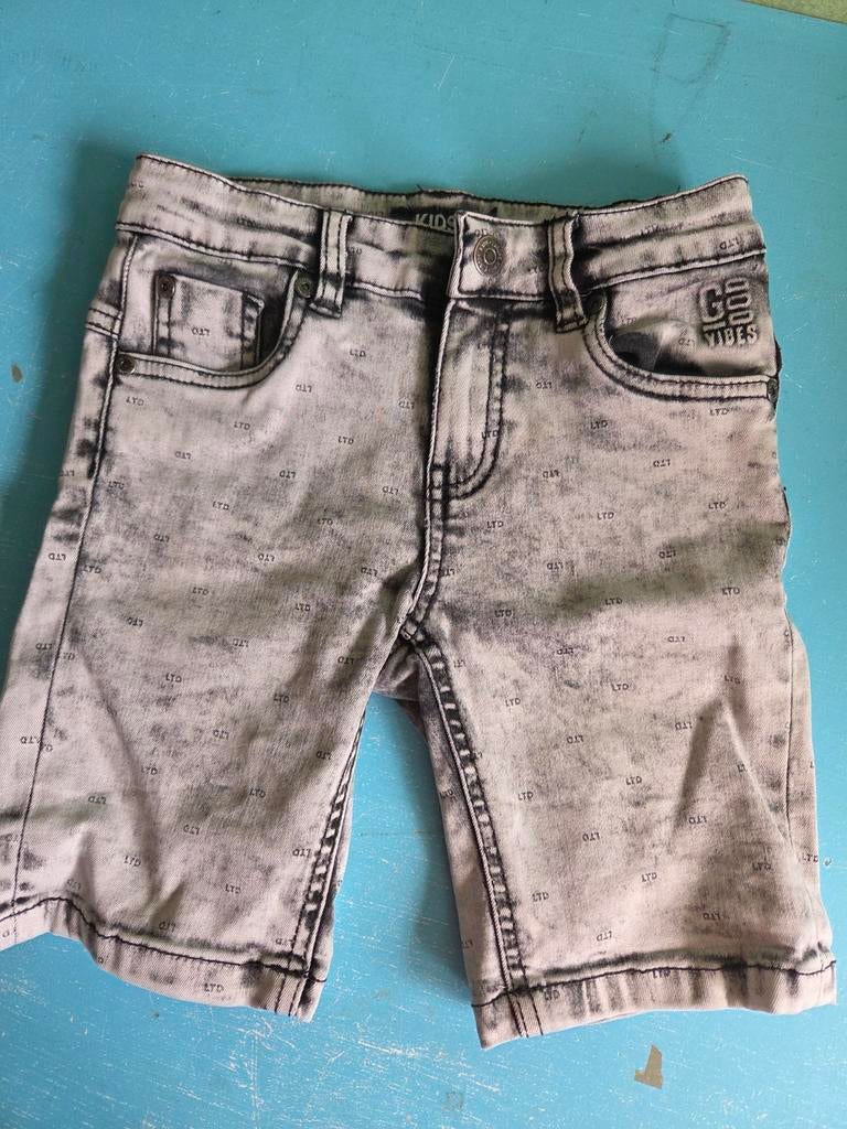 Stoere grijze denim shorts voor jongens, Broek, Europe Kids, Ophalen of Verzenden, Zo goed als nieuw