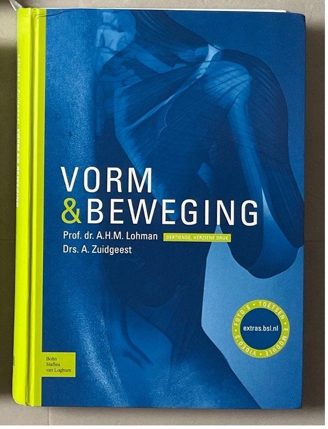 Te koop: studieboek Vorm & Beweging, Boeken, Studieboeken en Cursussen, Ophalen of Verzenden, Beta, Zo goed als nieuw, HBO