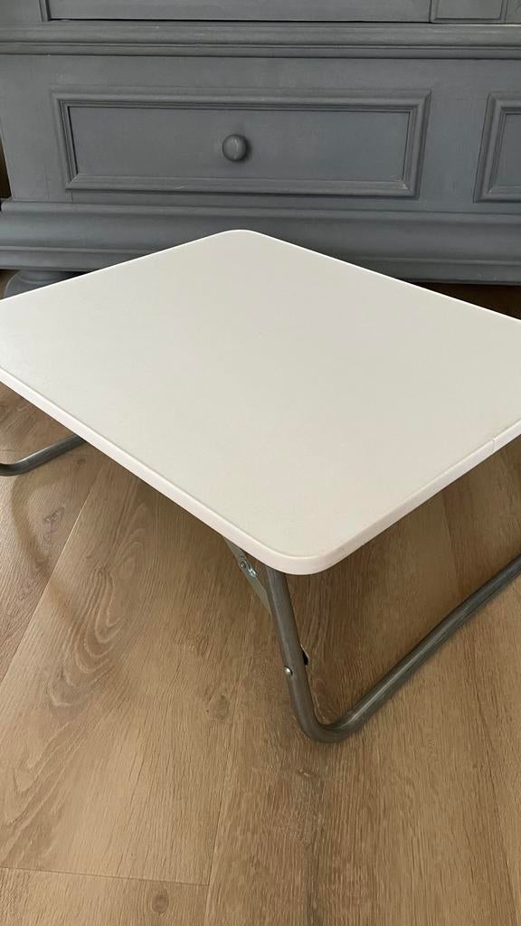 Bijzet tafeltje 25 cm hoog 60/50, Caravans en Kamperen, Ophalen, Zo goed als nieuw, Campingtafel