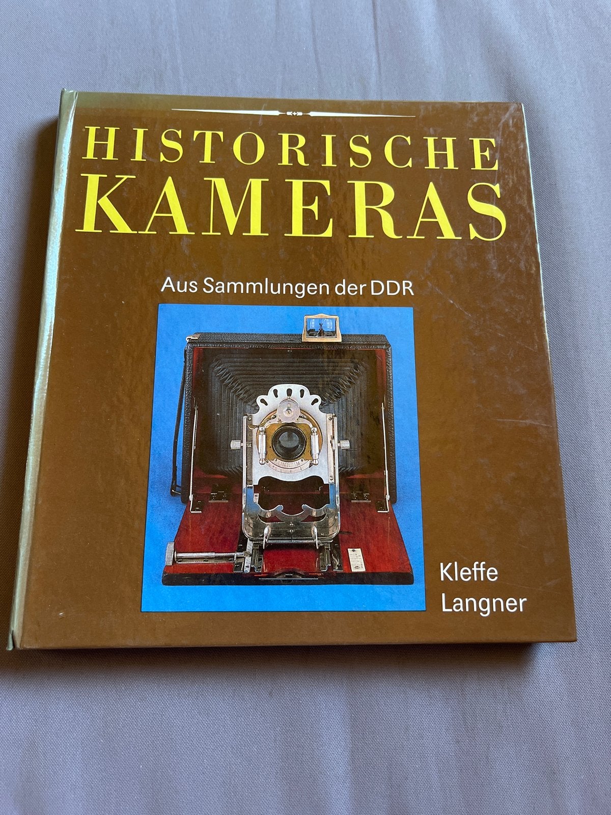 Historische Kameras uit DDR Collecties - Fotoboek, Ophalen of Verzenden, Gelezen, Camera's