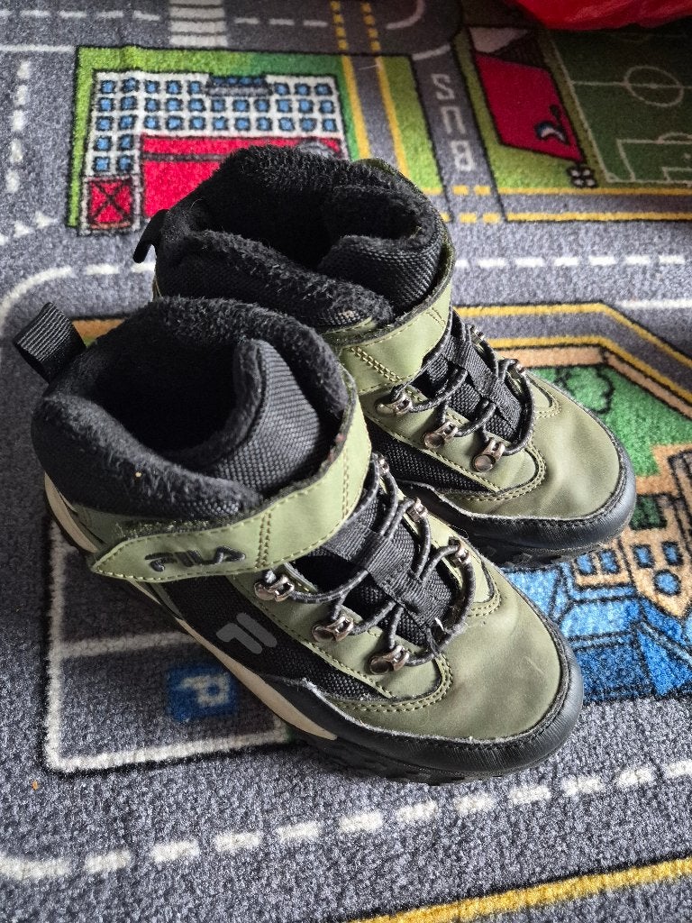 Zgan gevoerde Fila schoenen, Ophalen, Fila, Schoenen, Zo goed als nieuw