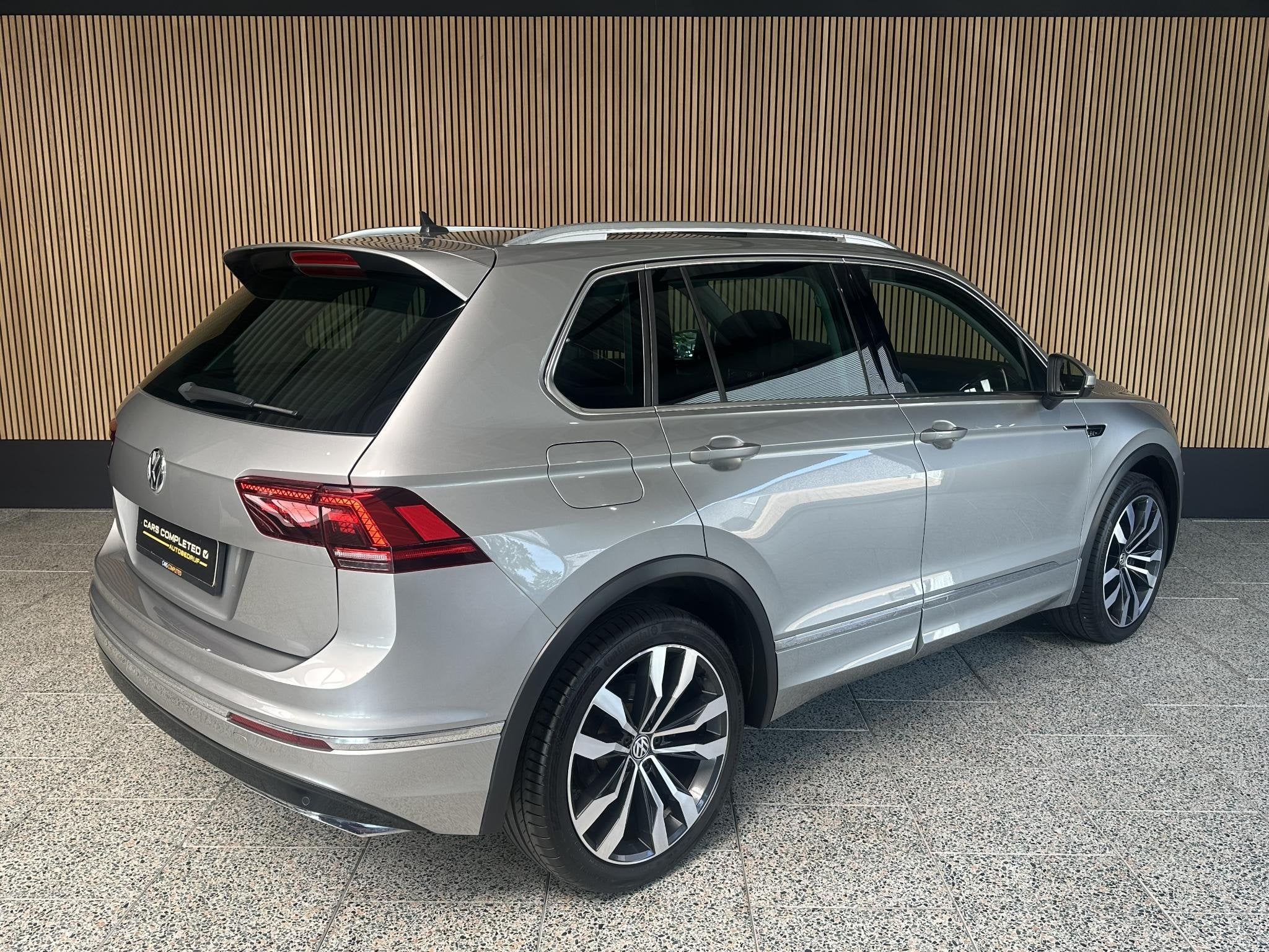 Volkswagen Tiguan 2.0 TSI 4Motion Highline NL auto | Lederen, Auto's, Automatische klimaatregeling, Gebruikt, 4 cilinders, 1984 cc