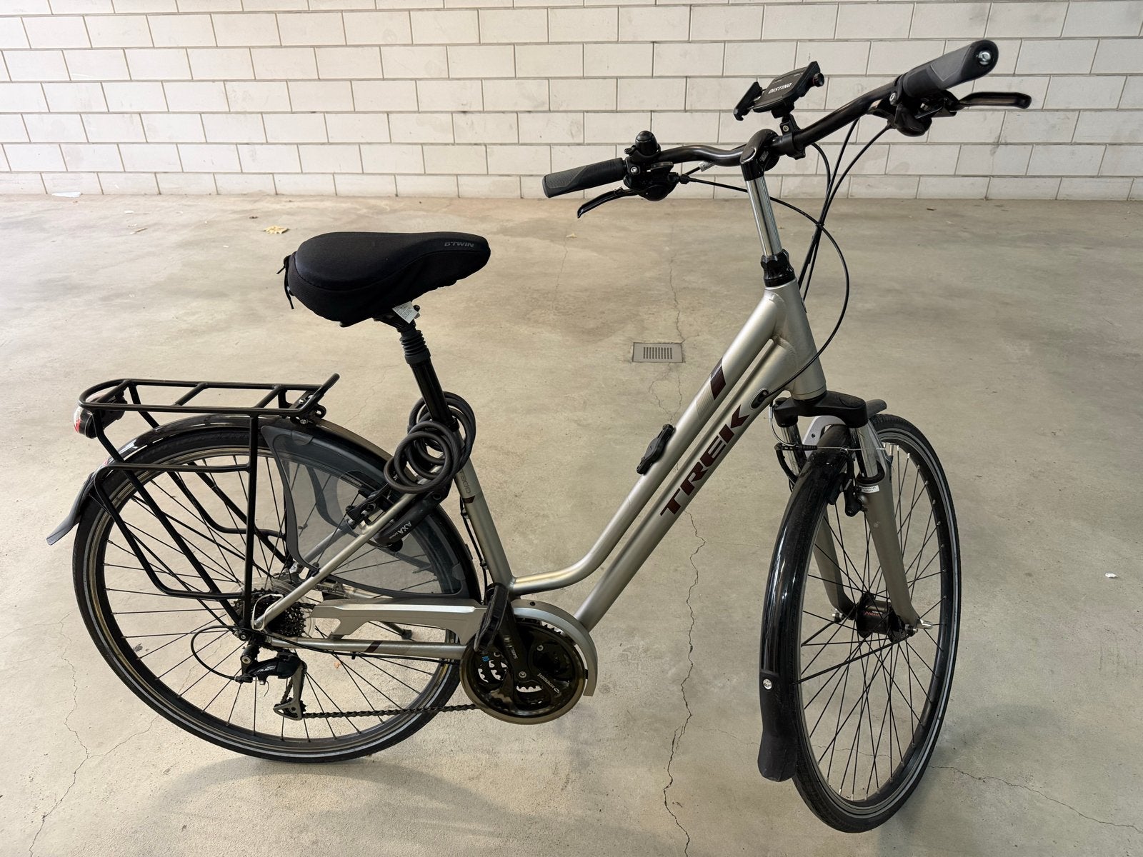 Trek T500 Dames Trekkingfiets - Lage Instap, Ophalen of Verzenden, Zo goed als nieuw, Overige merken, (Extra) lage instap