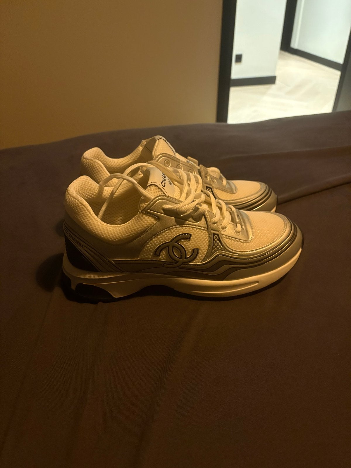 Chanel Runners Maat 42 - Ongedragen met Doos, Ophalen of Verzenden, Nieuw, Wit, Sneakers of Gympen