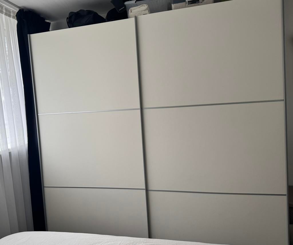 Witte schuifdeur kast, Huis en Inrichting, Kasten | Kledingkasten, Ophalen of Verzenden, Zo goed als nieuw, 25 tot 50 cm, 200 cm of meer