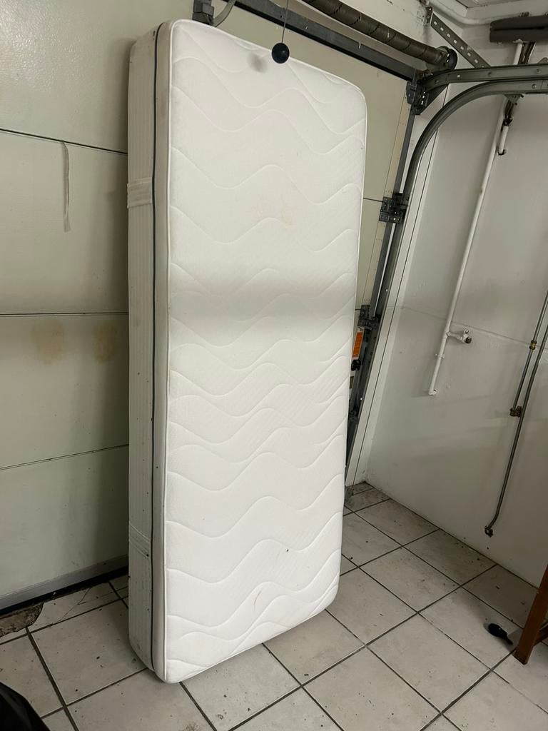 Matras, Huis en Inrichting, Slaapkamer | Matrassen en Bedbodems, Ophalen, Zo goed als nieuw, Eenpersoons