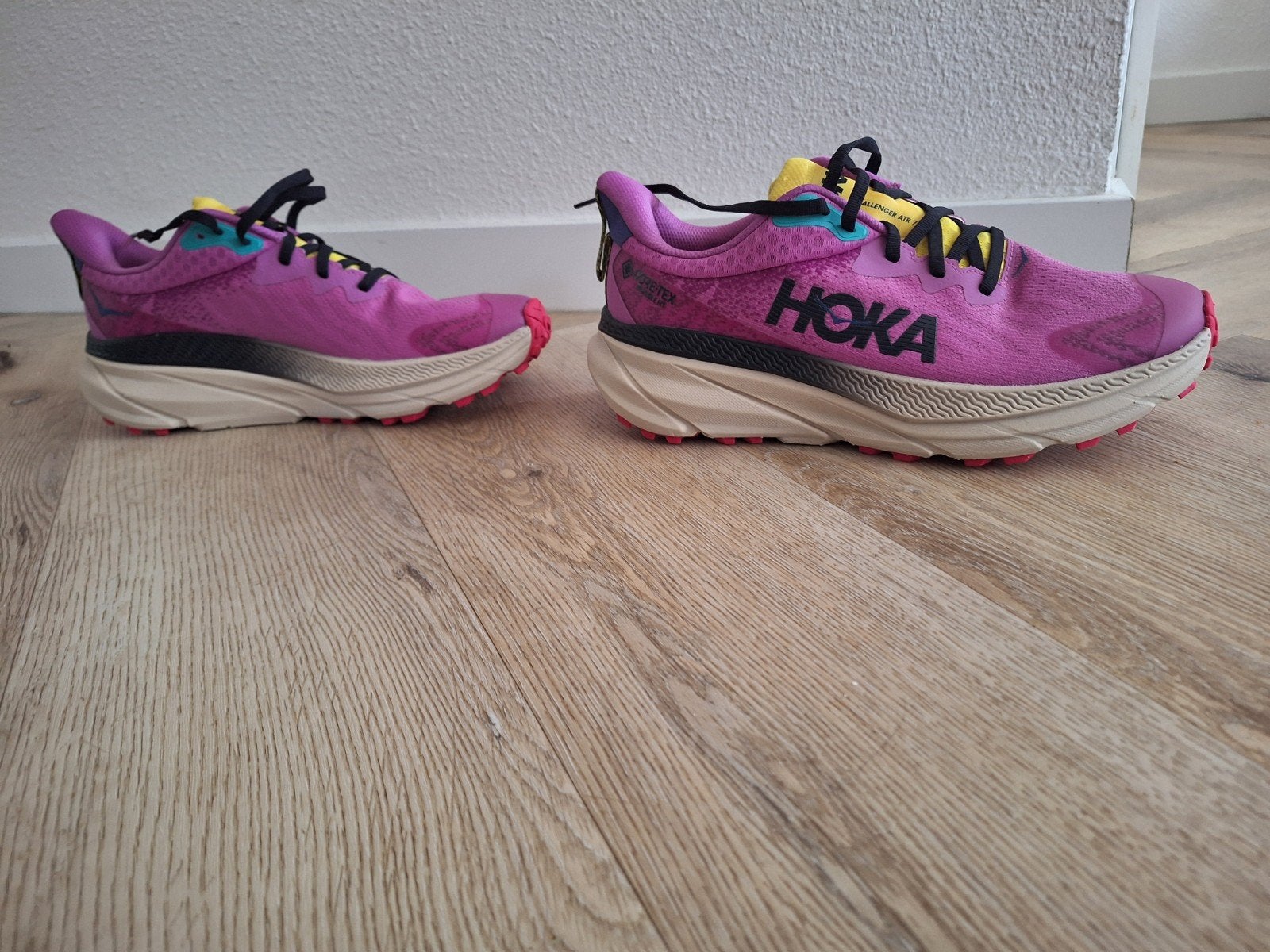 Nieuwe HOKA Challenger ATR 7 GTX hardloopschoenen, mt 41 1/3, Sport en Fitness, Hardloopschoenen, Nieuw, Hardlopen, Ophalen