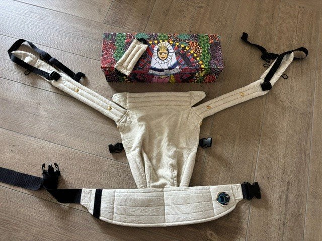 Artipoppe, Kinderen en Baby's, Overige merken, Buik of Rug, Ophalen of Verzenden, Zo goed als nieuw
