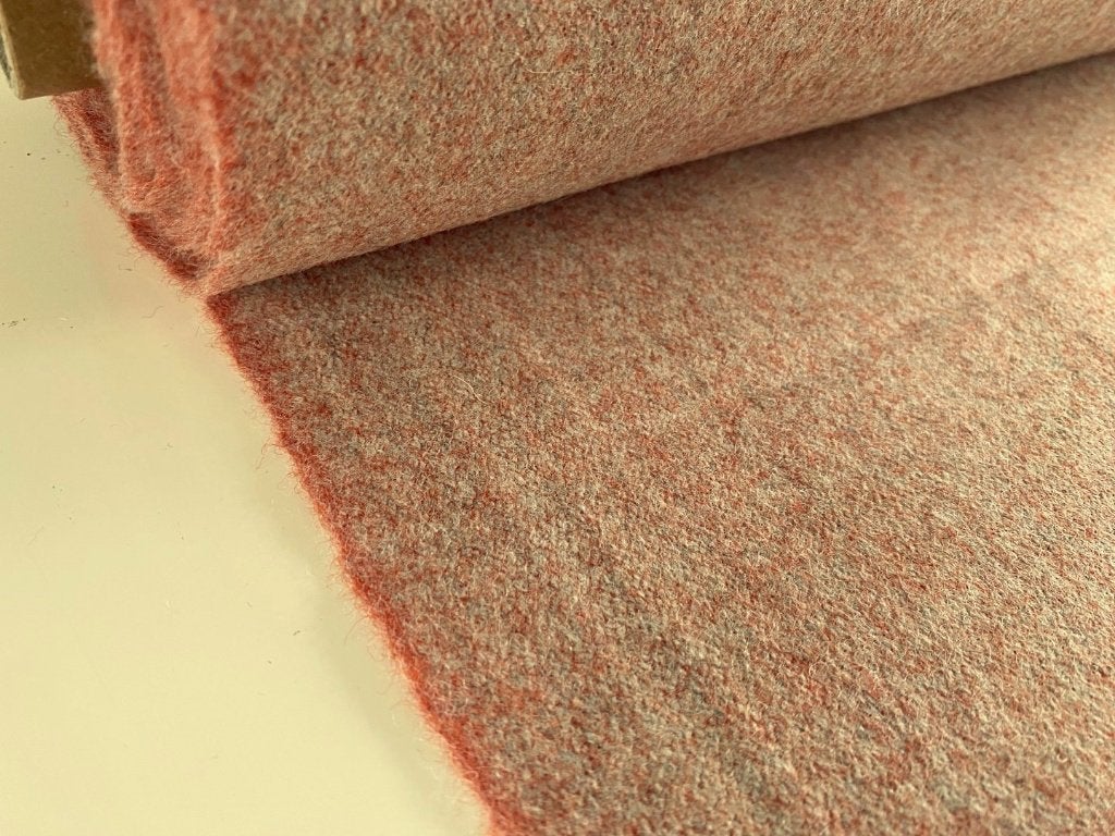 Camira Synergy LDS74 roze+lichtgrijs; 2,16 meter meubelstof, Wol, 120 cm of meer, Ophalen of Verzenden, Roze