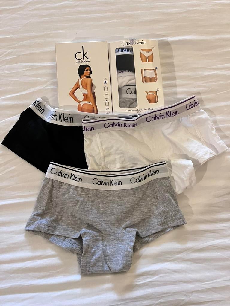 Calvin Klein Hipster Shorts Mt: S 2 doosjes NIEUW!, Ophalen of Verzenden, Zwart, Slip