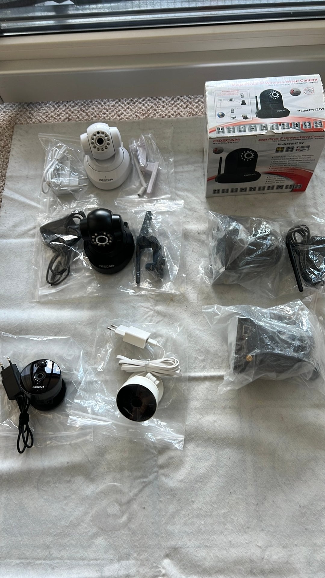 7x Diverse Foscam beveiligingscamera's Binnen/buiten., Ophalen of Verzenden, Nieuw, Binnencamera