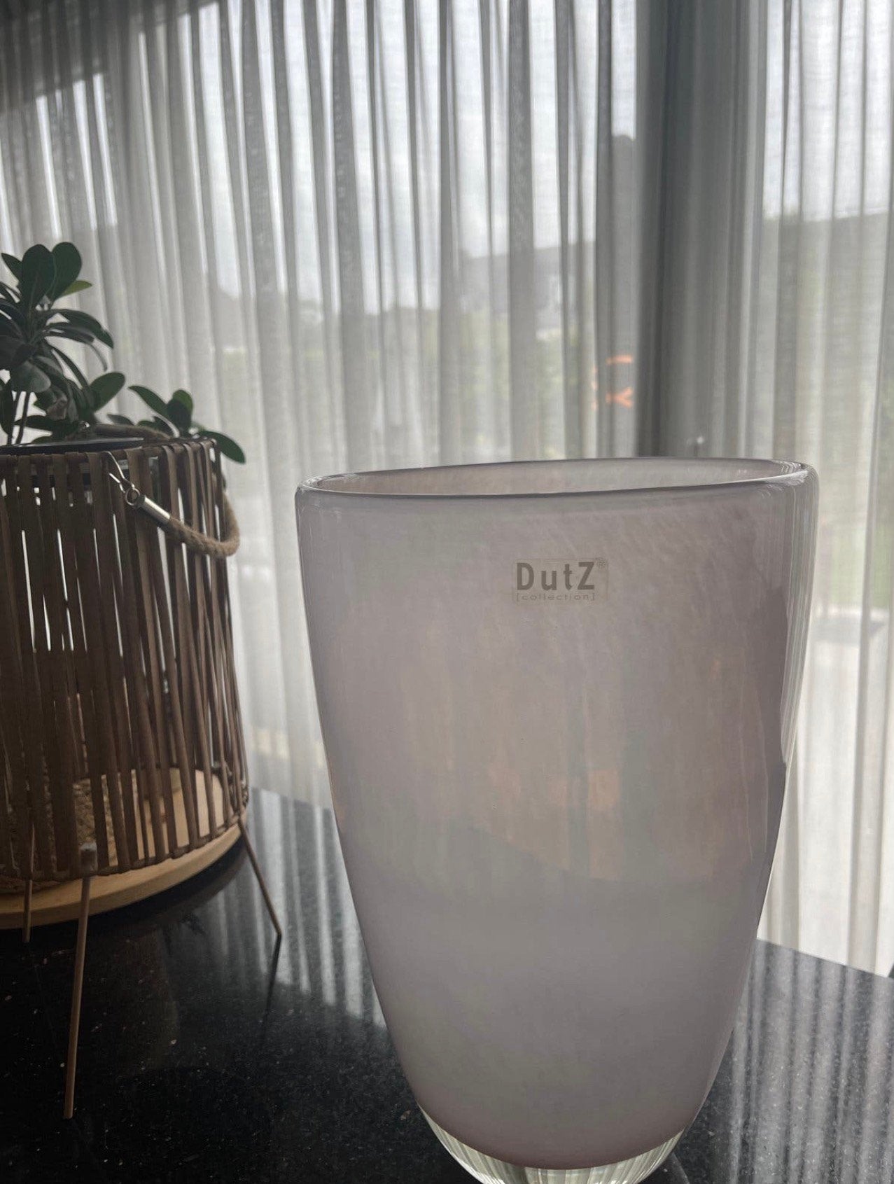 Grote Dutz vaas - Lichtroze glans - Zo goed als nieuw, Ophalen, Zo goed als nieuw, Roze, Glas