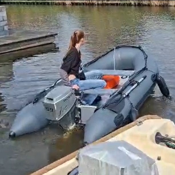 Rubber boot kesser 3,2m met 15pk HONDA motor, Ophalen, Aluminium, Zo goed als nieuw, Peddels