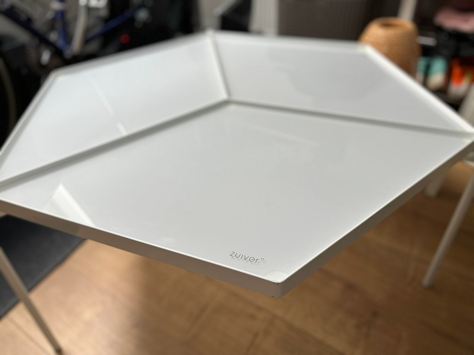 Stijlvolle Zeshoekige Zuiver Bijzettafel met Glazen Blad, Ophalen, Minder dan 45 cm, 75 cm of meer, Overige vormen