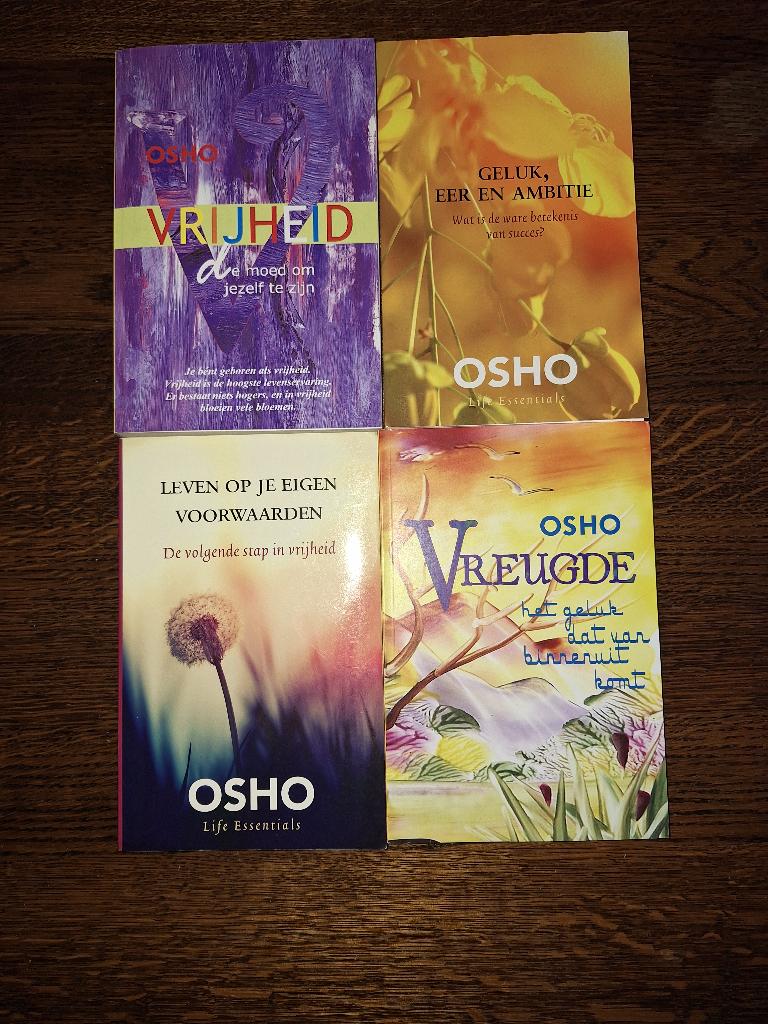 Osho 5 boeken, Ophalen of Verzenden, Zo goed als nieuw, Spiritualiteit algemeen, Overige typen
