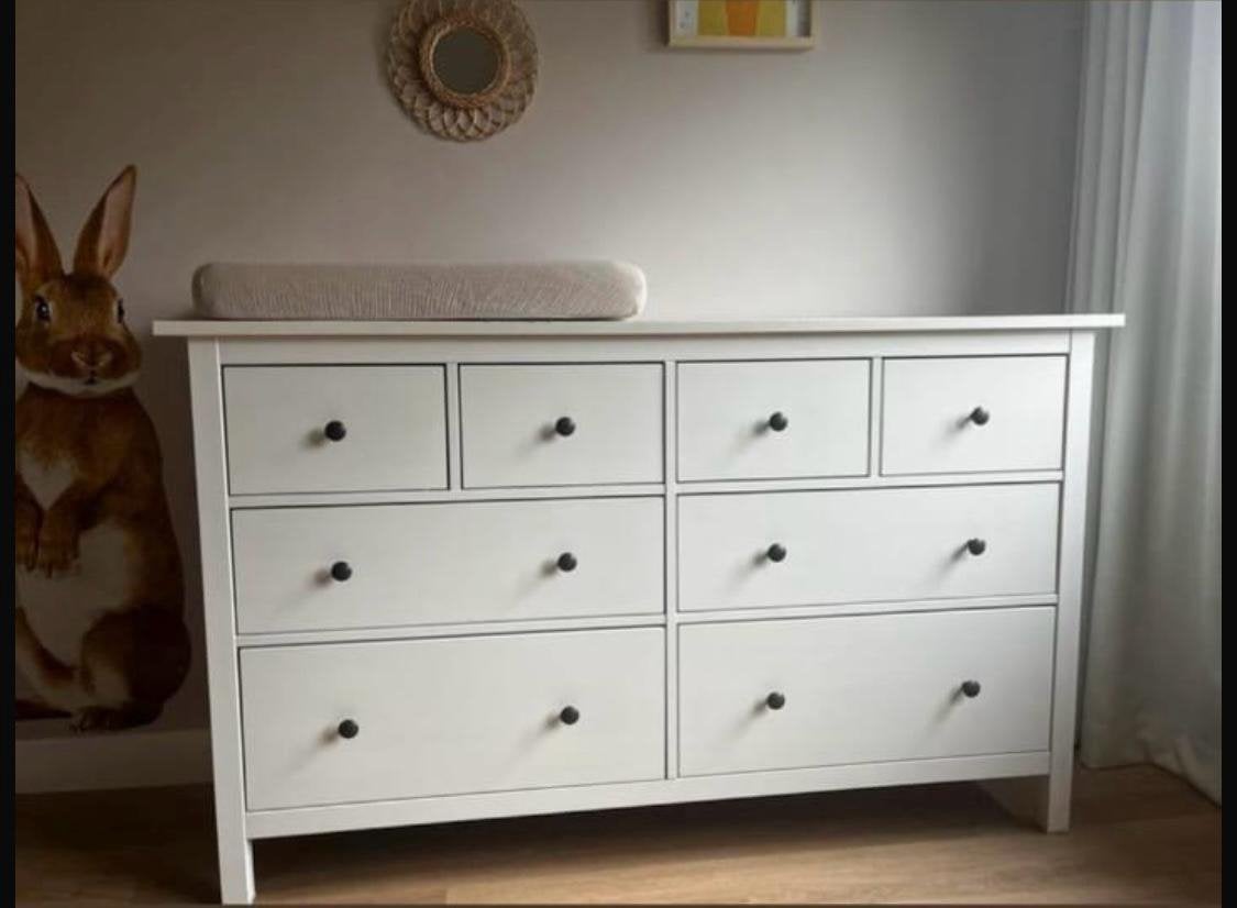 Hemnes ladekast, Ophalen, 5 laden of meer, 150 tot 200 cm, Zo goed als nieuw