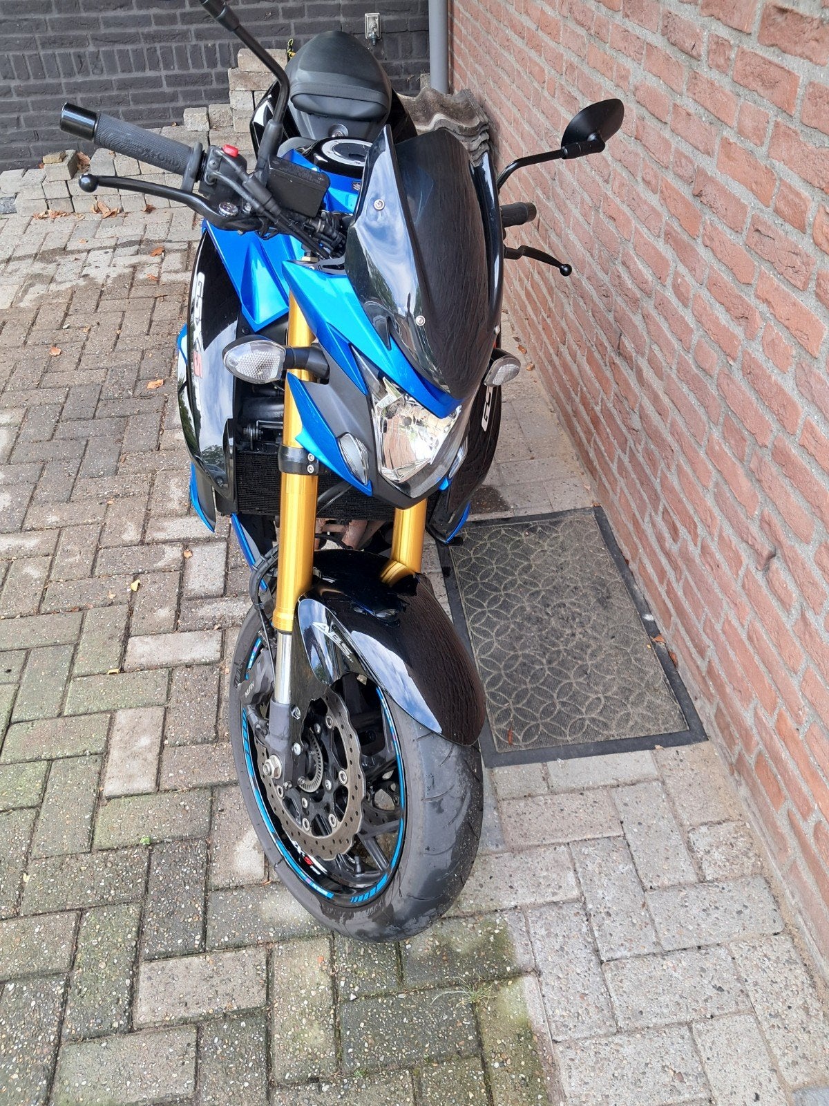 Suzuki GSX-S 750 uit 2017 - Nette naked bike met extra's, 4 cilinders, Gebruikt, Particulier, Meer dan 35 kW