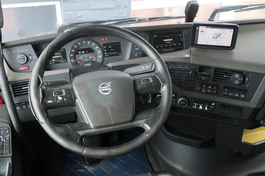 Volvo FH 16.650 8X2*6/ FULL AIR/ HIAB 24T/ DYNAMIC STEERING, Automaat, Euro 6, Leder, Bedrijf