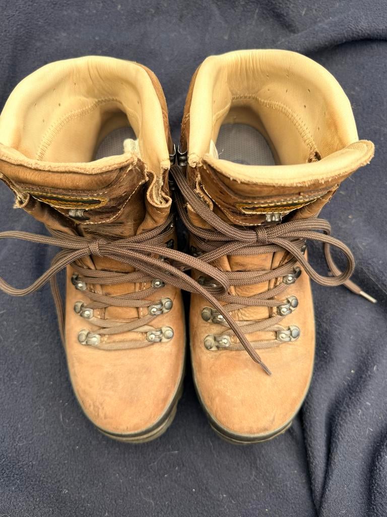Meindl Borneo 2 MFS Dames Wandelschoenen Maat 40 Cat. B, Sport en Fitness, Bergsport en Wandelen, Ophalen of Verzenden, Gebruikt