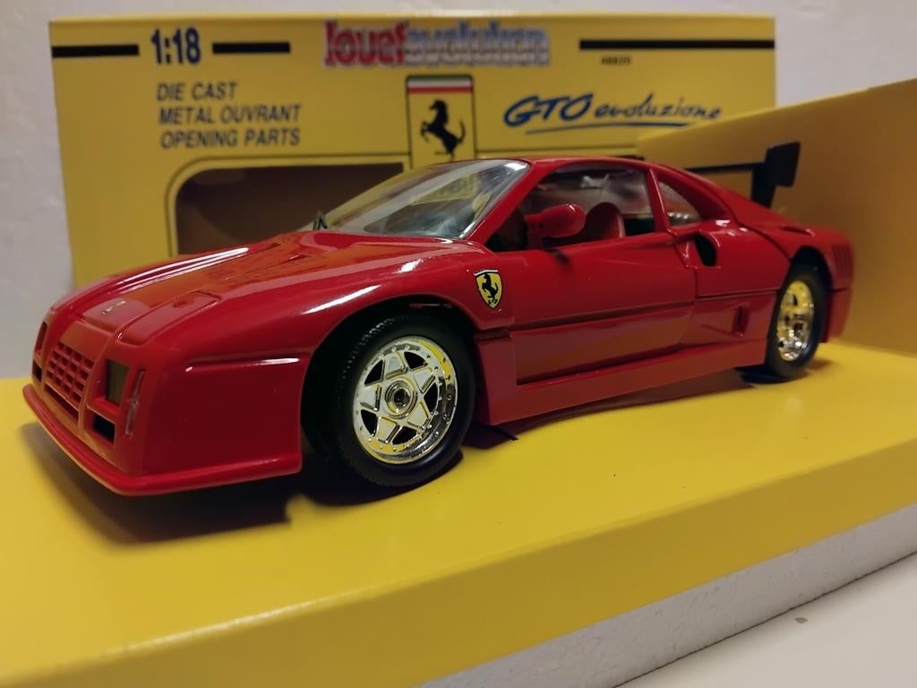 Ferrari 288 GTO Evoluzione new Revell Jouef metal 1:18 KRD, Hobby en Vrije tijd, Modelauto's | 1:18, Ophalen of Verzenden, Zo goed als nieuw