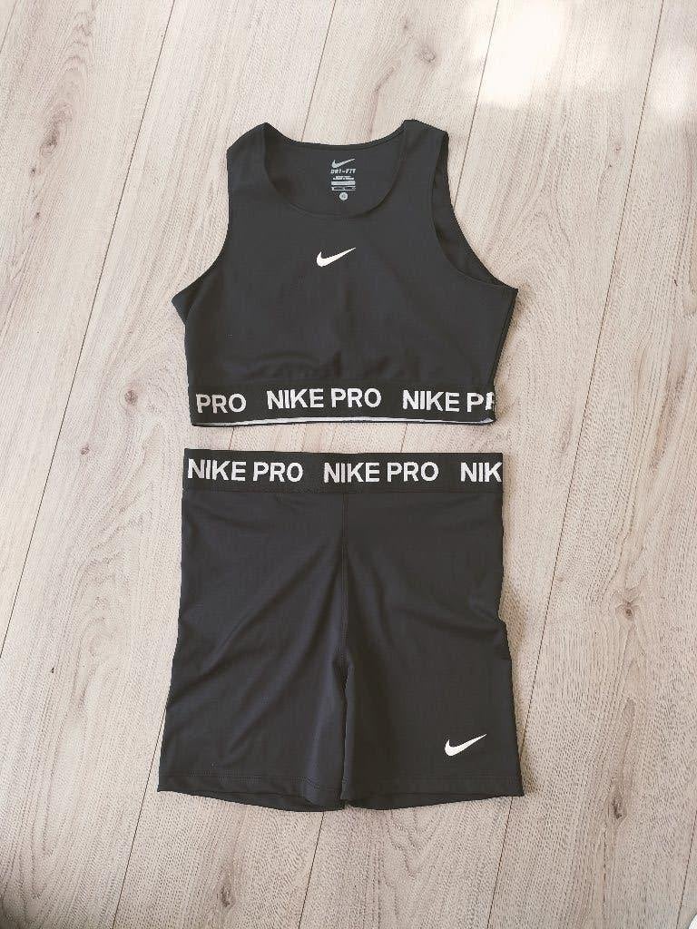 Nike Pro Dri-FIT cropped top met  shorts- Maar XL, Na, Zwart, Na, Maat 46/48 (XL) of groter