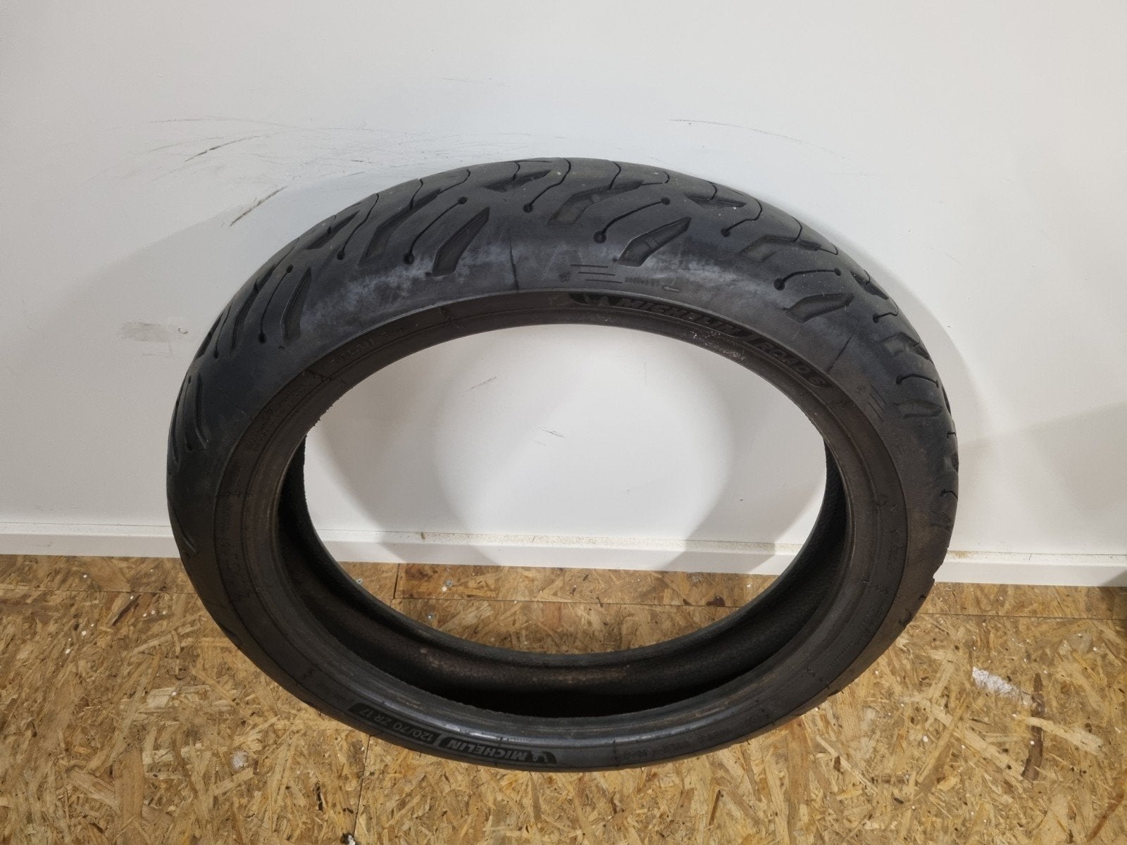 Michelin Road 6 & Road 6 GT 120-70-17 Dot 2025, Ophalen of Verzenden, Gebruikt