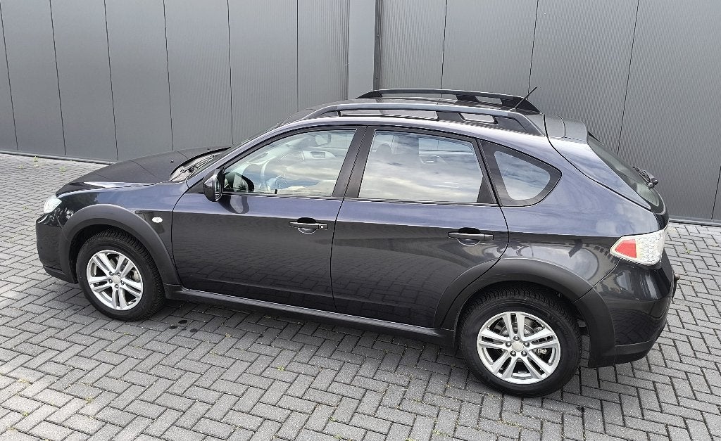 Subaru Impreza 2.0XV AWD 2 inch lift, Nw apk/roadtrip ready!, Auto's, Subaru, Euro 5, Stof, Zwart, Origineel Nederlands