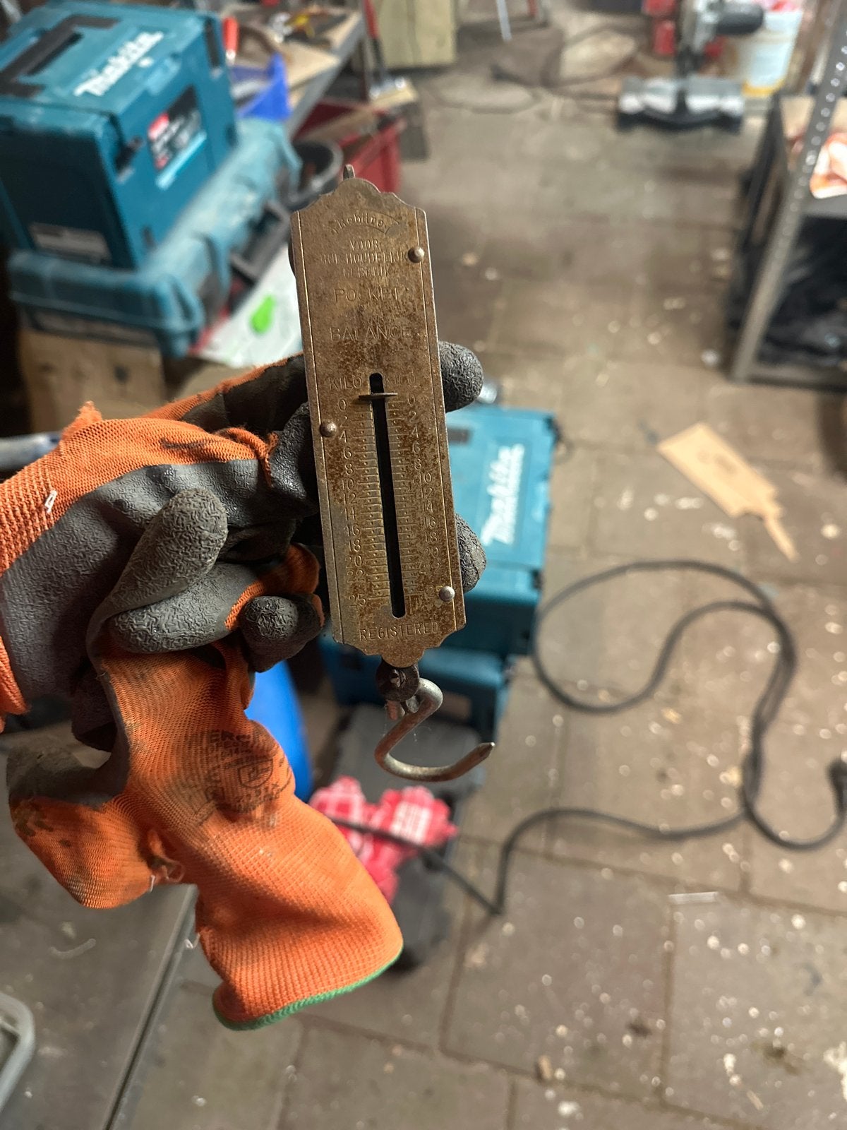 Antieke zakweegschaal / hangweegschaal, Ophalen of Verzenden, Gebruikt, Hangweegschaal, Minder dan 50 kg