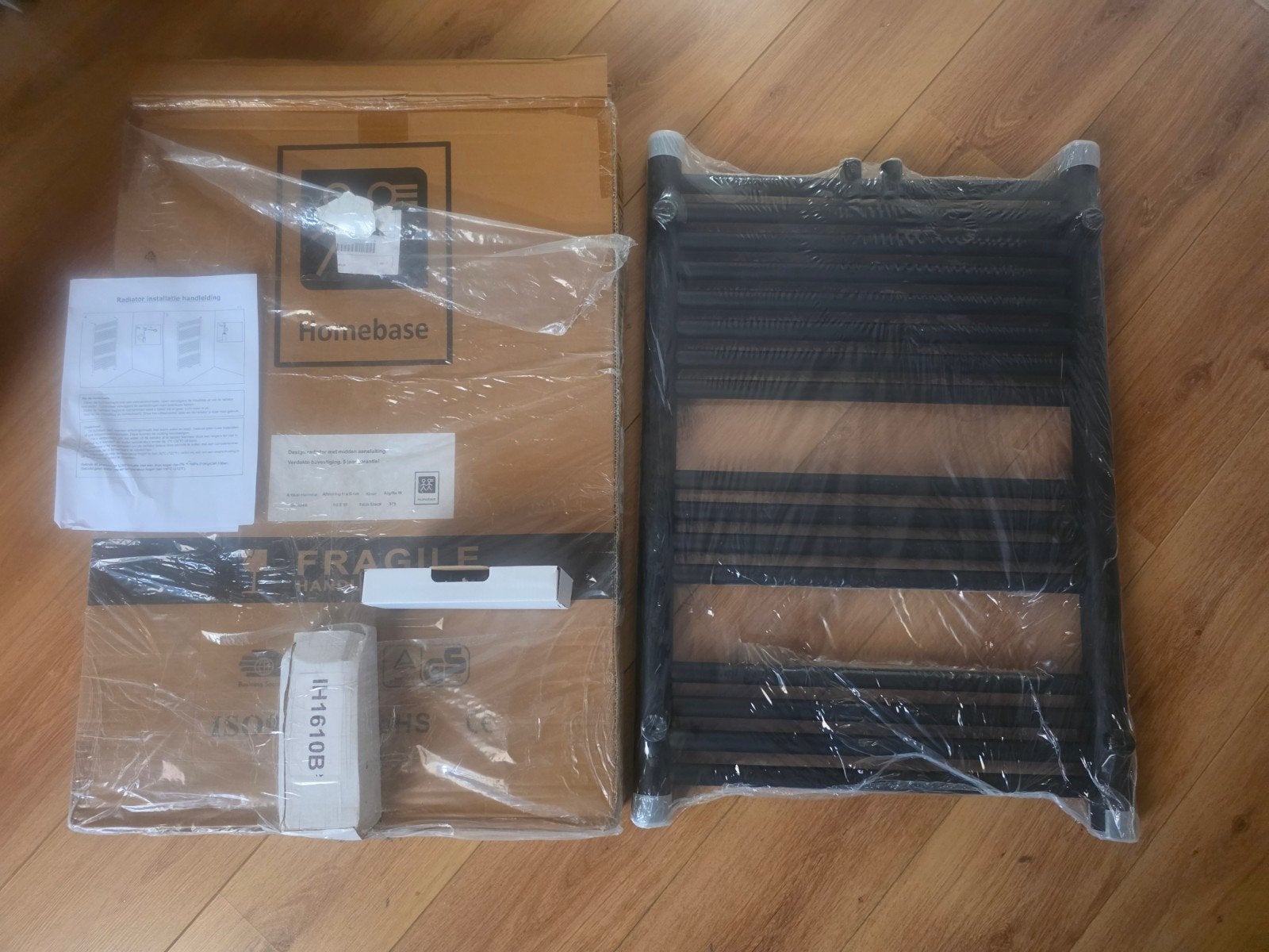 Nieuwe Homebase Design Radiator 80x55cm Zwart, Ophalen, Radiator, Nieuw, 60 tot 150 cm