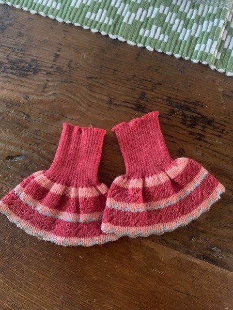 Oleana wristlets polswarmers wol/zijde, Ophalen of Verzenden, Zo goed als nieuw, Handschoenen