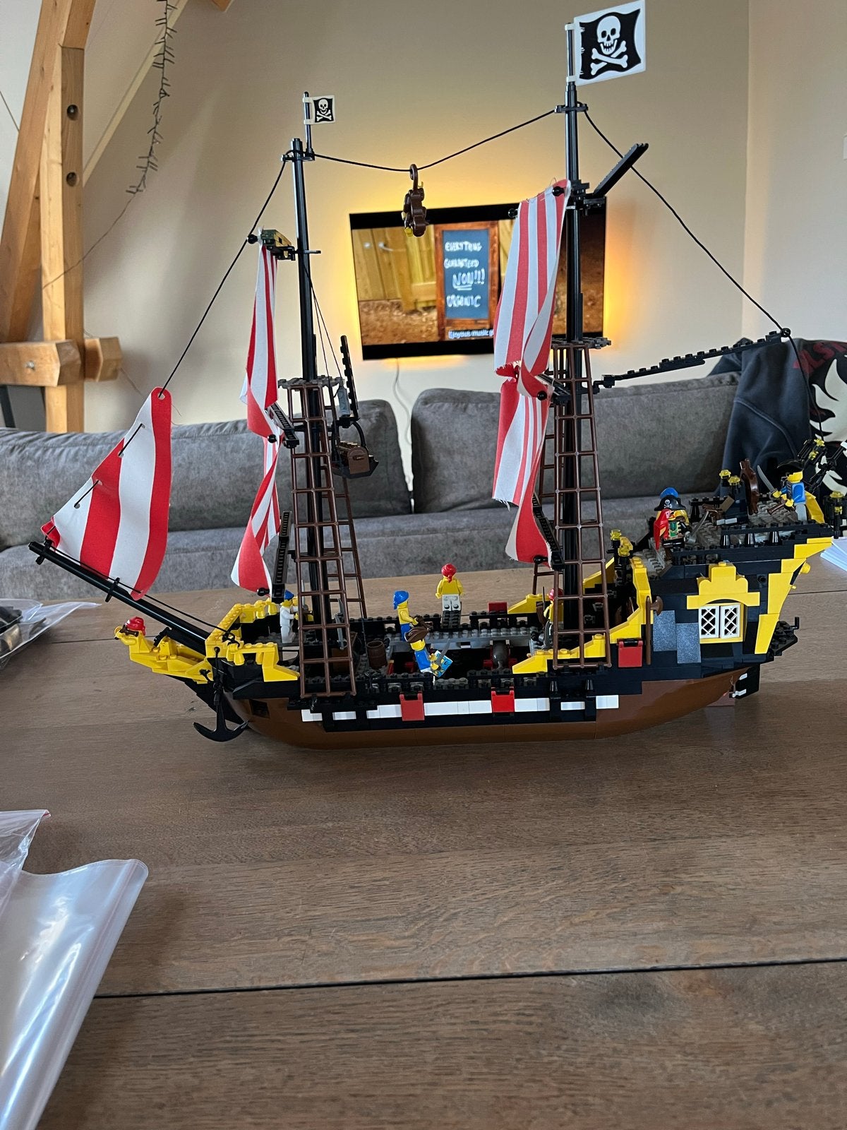 Lego Piratenschip - Compleet met minifiguren, Kinderen en Baby's, Speelgoed | Bouwstenen, Zo goed als nieuw, Overige merken, Ophalen of Verzenden