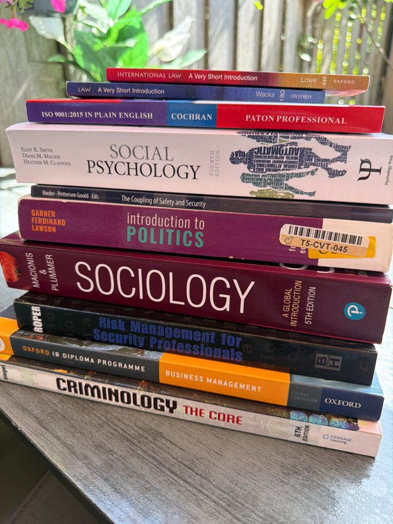 Boeken 1e jaars Safety & Security Management HBO, Boeken, Ophalen of Verzenden, Nieuw, HBO