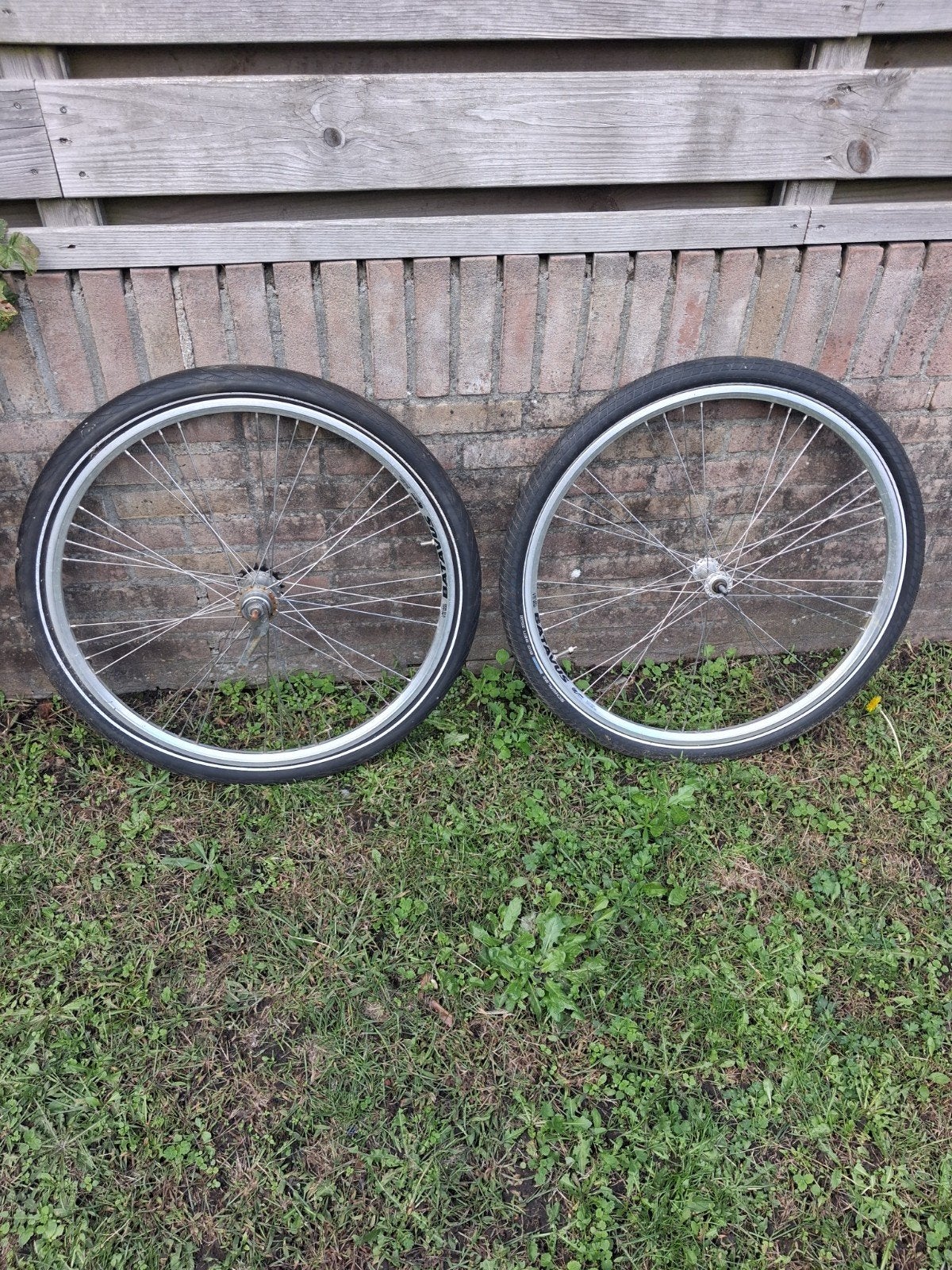 diverse batuvus onderdelen 28 inche postcodeloterij, Fietsen en Brommers, Ophalen of Verzenden, Zo goed als nieuw