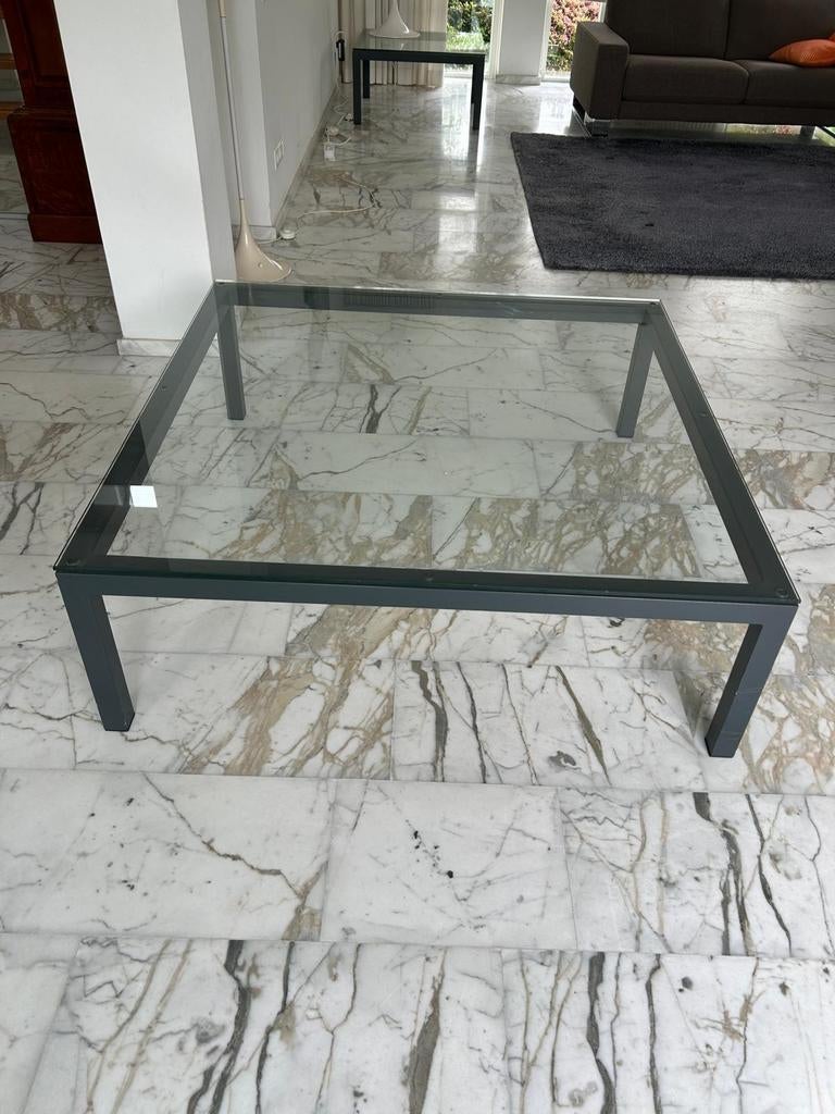 Moderne glazen salontafel (120x120) met stalen frame, Ophalen, 100 tot 150 cm, 50 tot 100 cm, Zo goed als nieuw