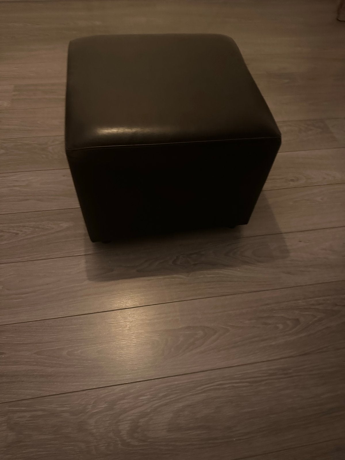 Leuke bruine poef, Ophalen, Minder dan 50 cm, Gebruikt, Vierkant