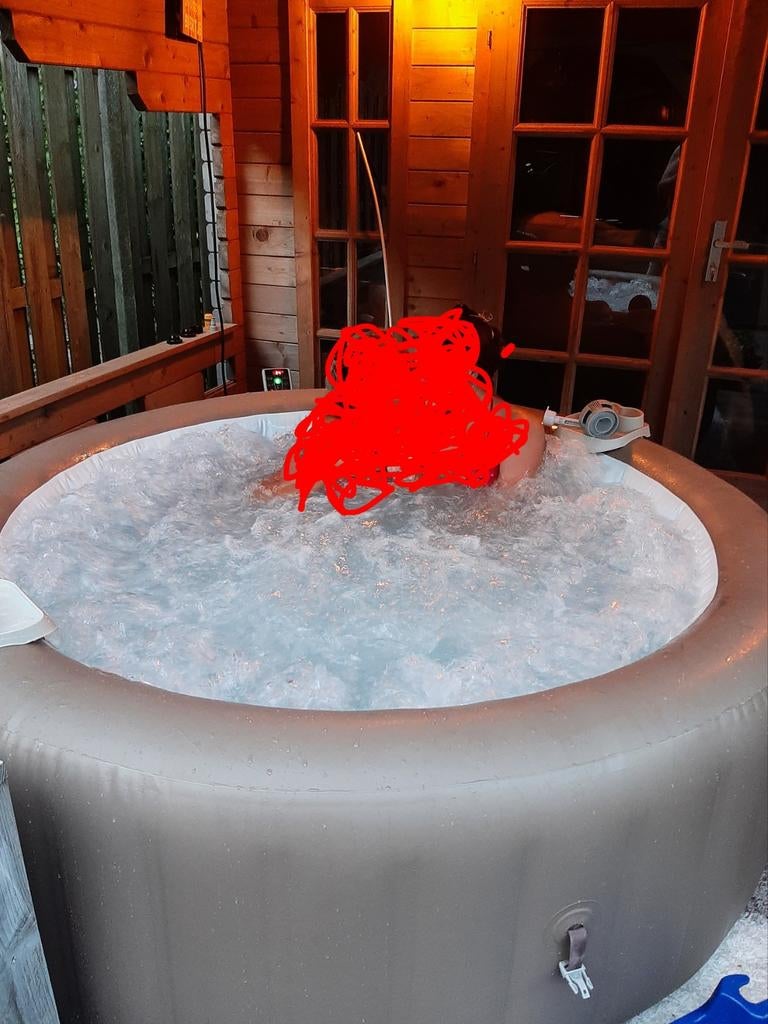 Jacuzzi compleet in nieuwstaat, Ophalen, Afdekzeil