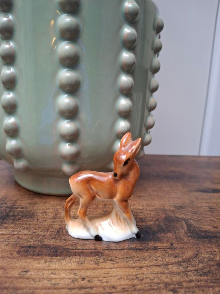 Schattig Vintage beeldje van een hertje miniatuur letterbak, Ophalen of Verzenden, Zo goed als nieuw, Dier