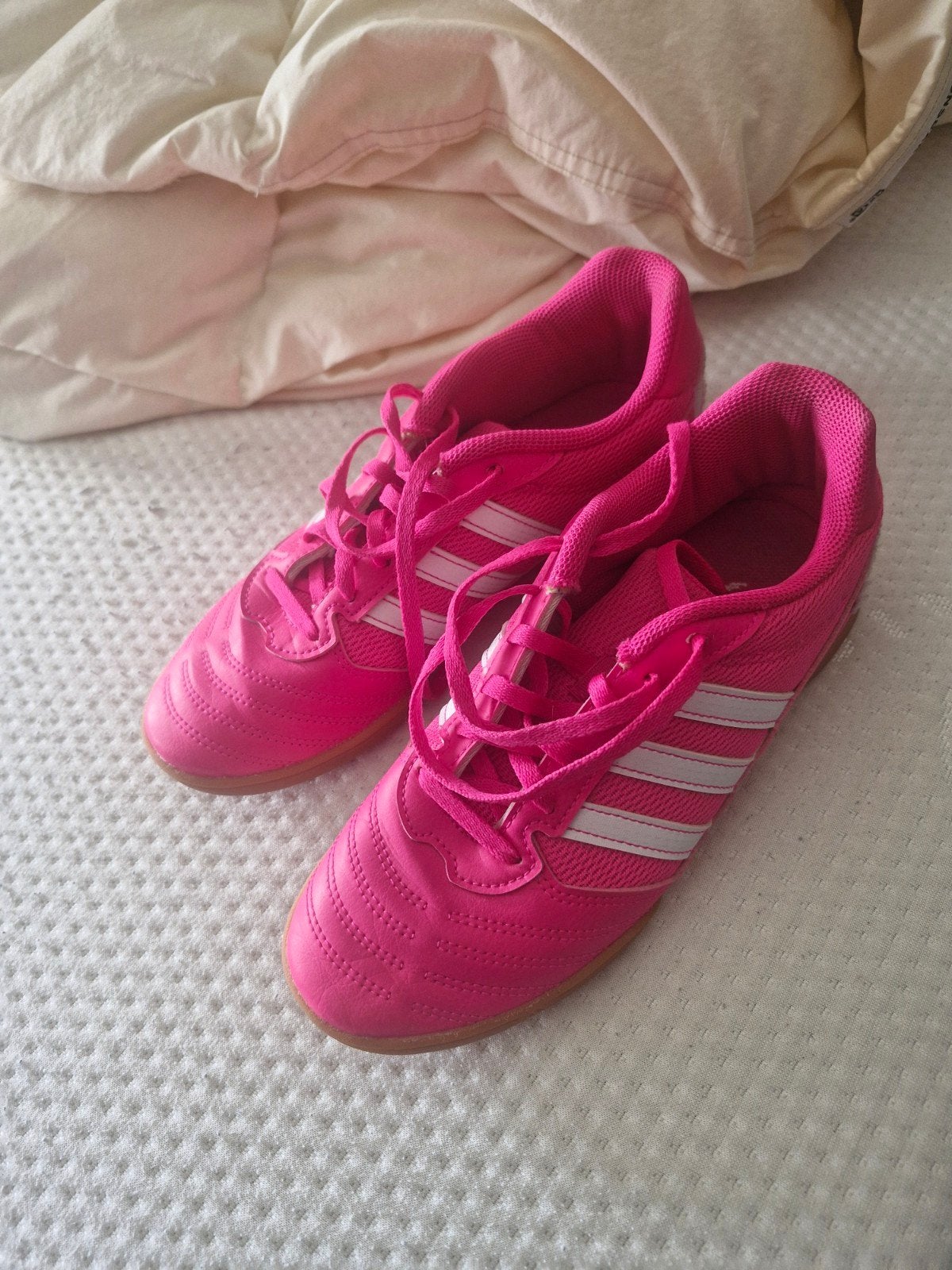 Adidas zaalvoetbalschoenen roze - Maat 36, Ophalen, Zo goed als nieuw, Roze, Sneakers of Gympen