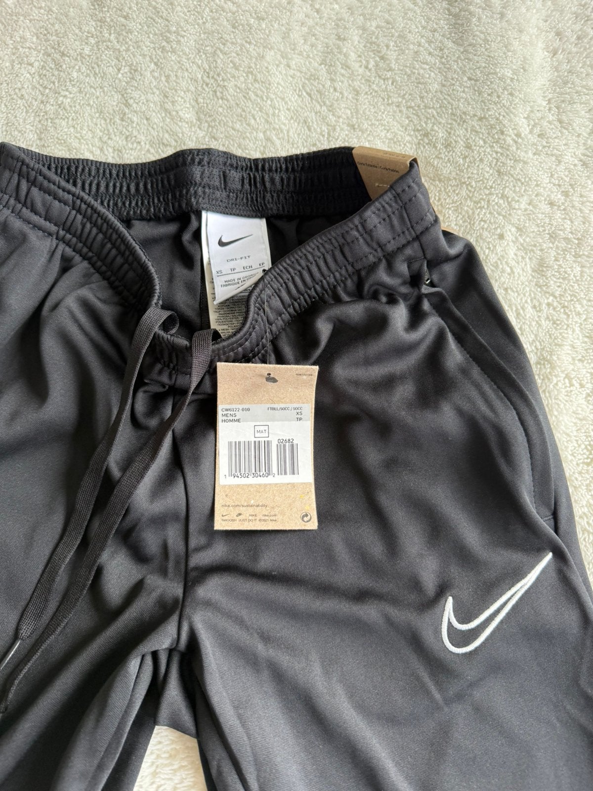 Trainingsbroek heren Merk Nike Maat XS Kleur zwart Nieuw, Zwart, Nieuw, Ophalen of Verzenden, Voetbal
