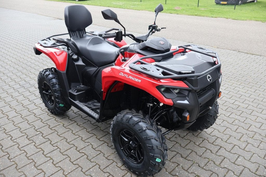 CAN-AM Outlander MAX DPS 700 Met T kenteken Nieuw 2024, Motoren, Quads en Trikes, BRP Can am, Infobrpbenelux@brp.com, Uchy 4-6
1006  Lausanne