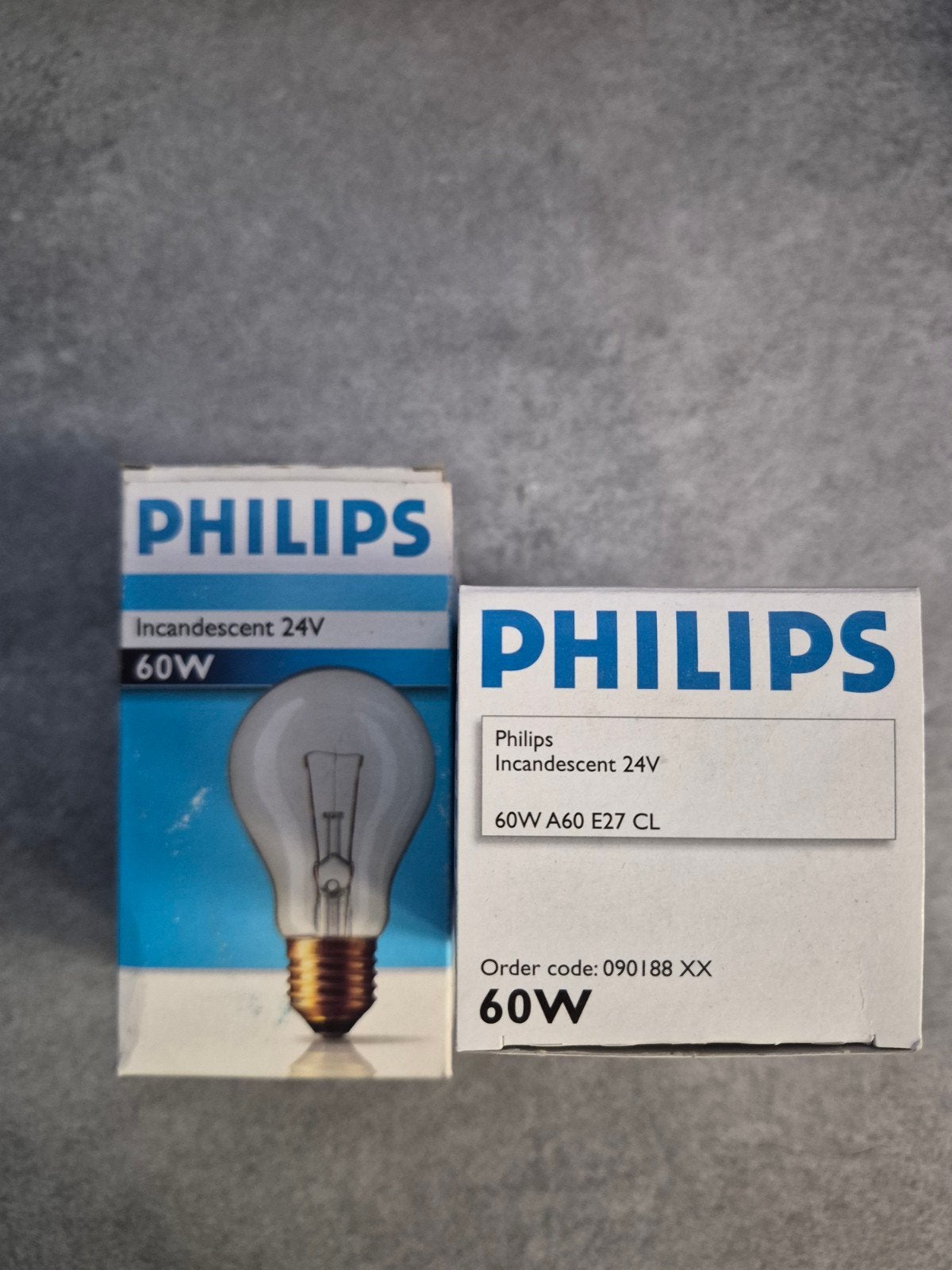 Philips Incandescent 24V 60W A60 E27 CL gloeilampen, Ophalen of Verzenden, Gebruikt, Philips