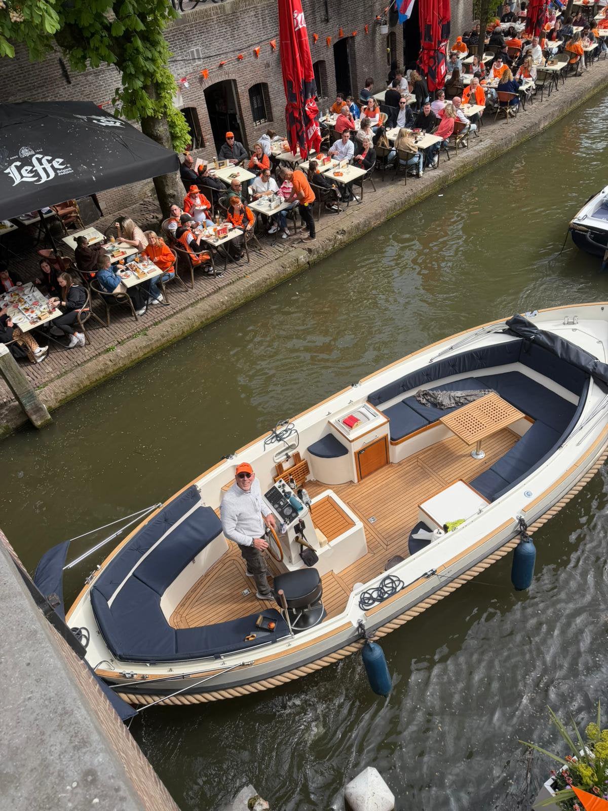 Huren varenmetbram, Met schipper, Sloep of Motorboot