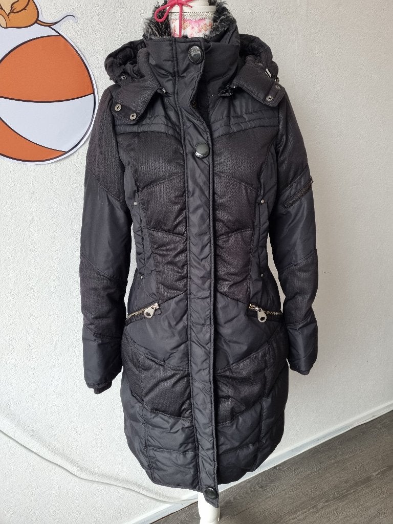 Mooie Zwarte Warme Dames Winter Parka Jas van Spoom Mt 38, Maat 38/40 (M), Verzenden, Zwart, SPOOM
