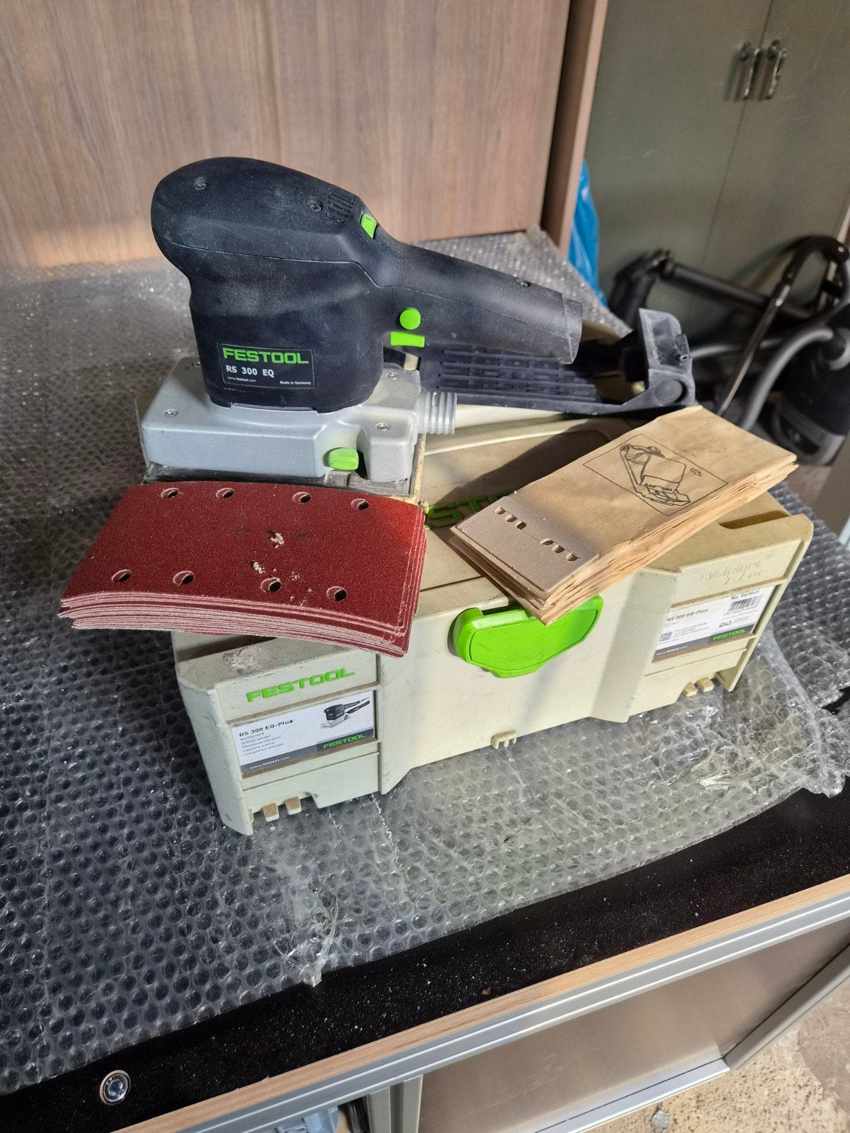 Festool RS 300 EQ Vlakschuurmachine, Ophalen of Verzenden, Minder dan 600 watt, Excentrische schuurmachine