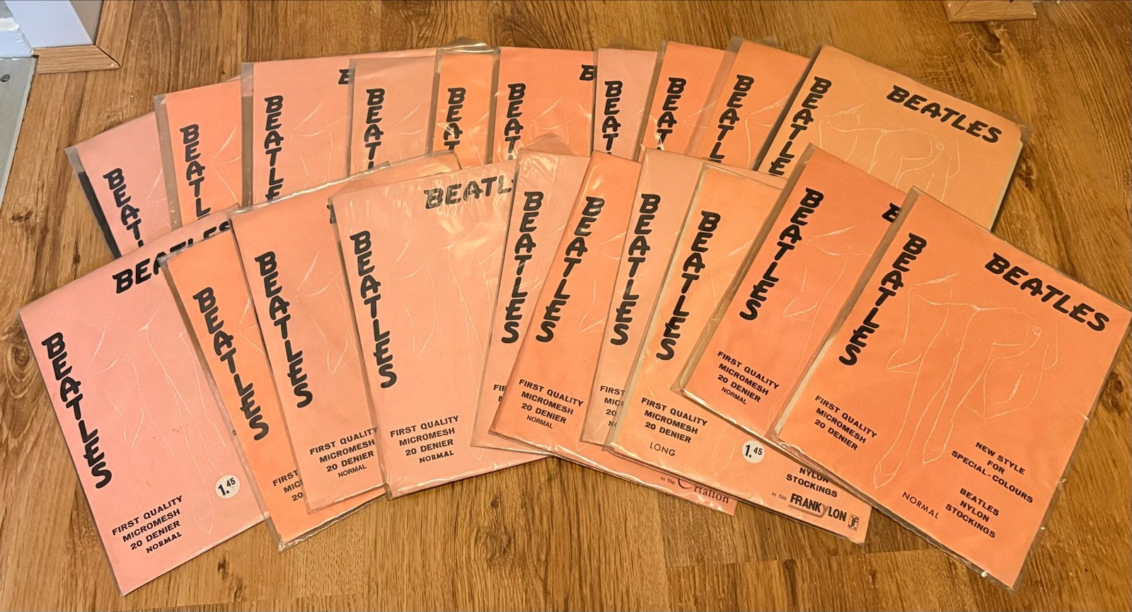 Beatles kousen - Collectie van 20 stuks Ortalion / V&D, Ophalen, Zo goed als nieuw, Kleding